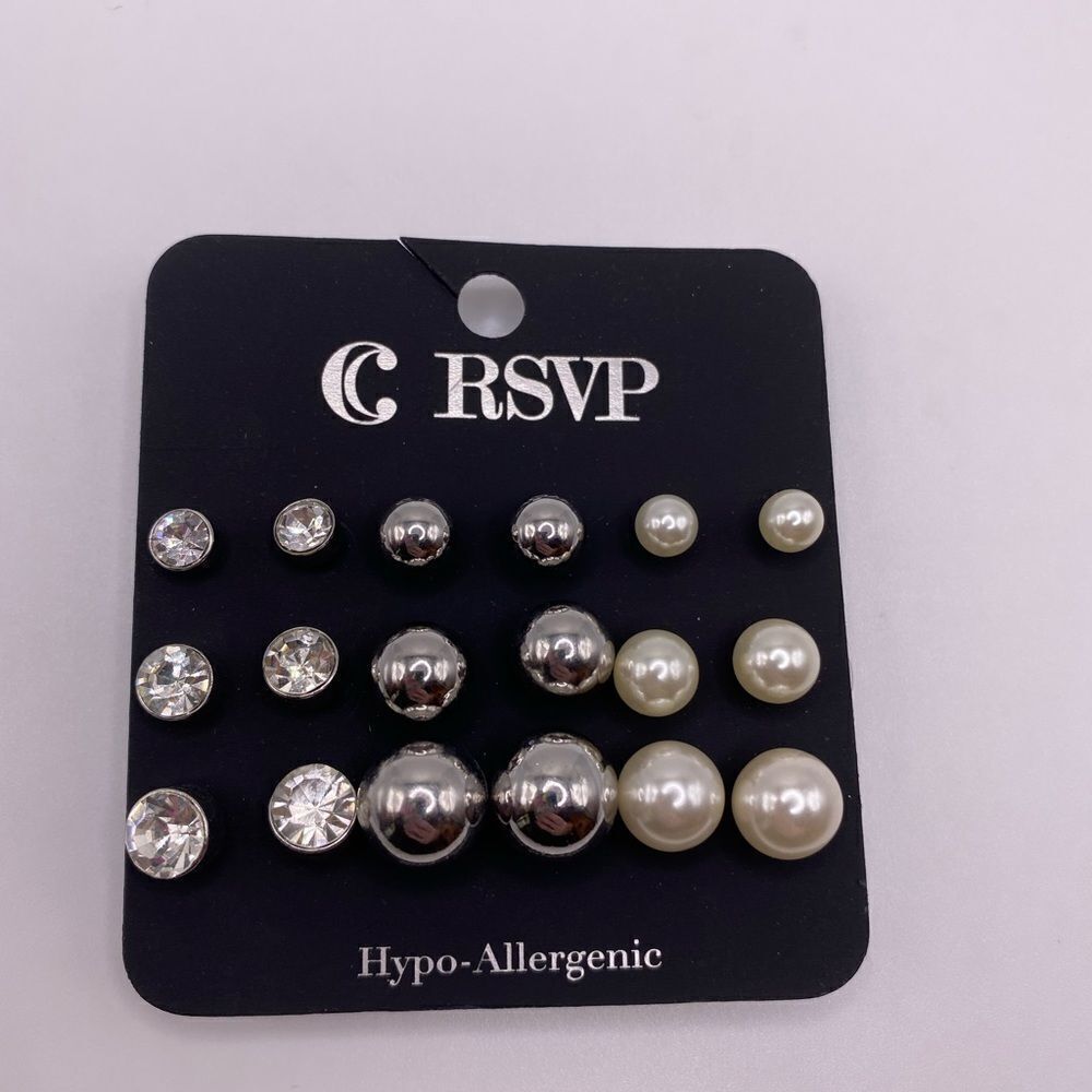 4/$20 RSVP Set of 9 Pairs of Stud Earrings